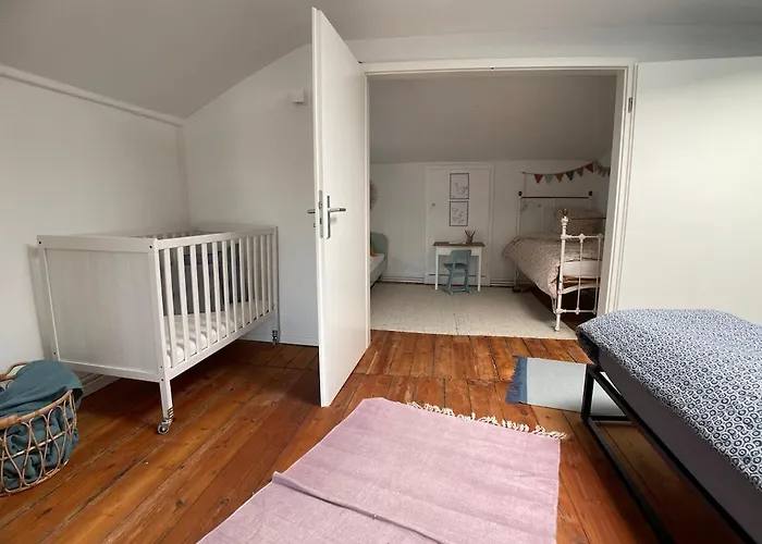 Helle Dachgeschosswohnung Mit Grosser Suedterrasse